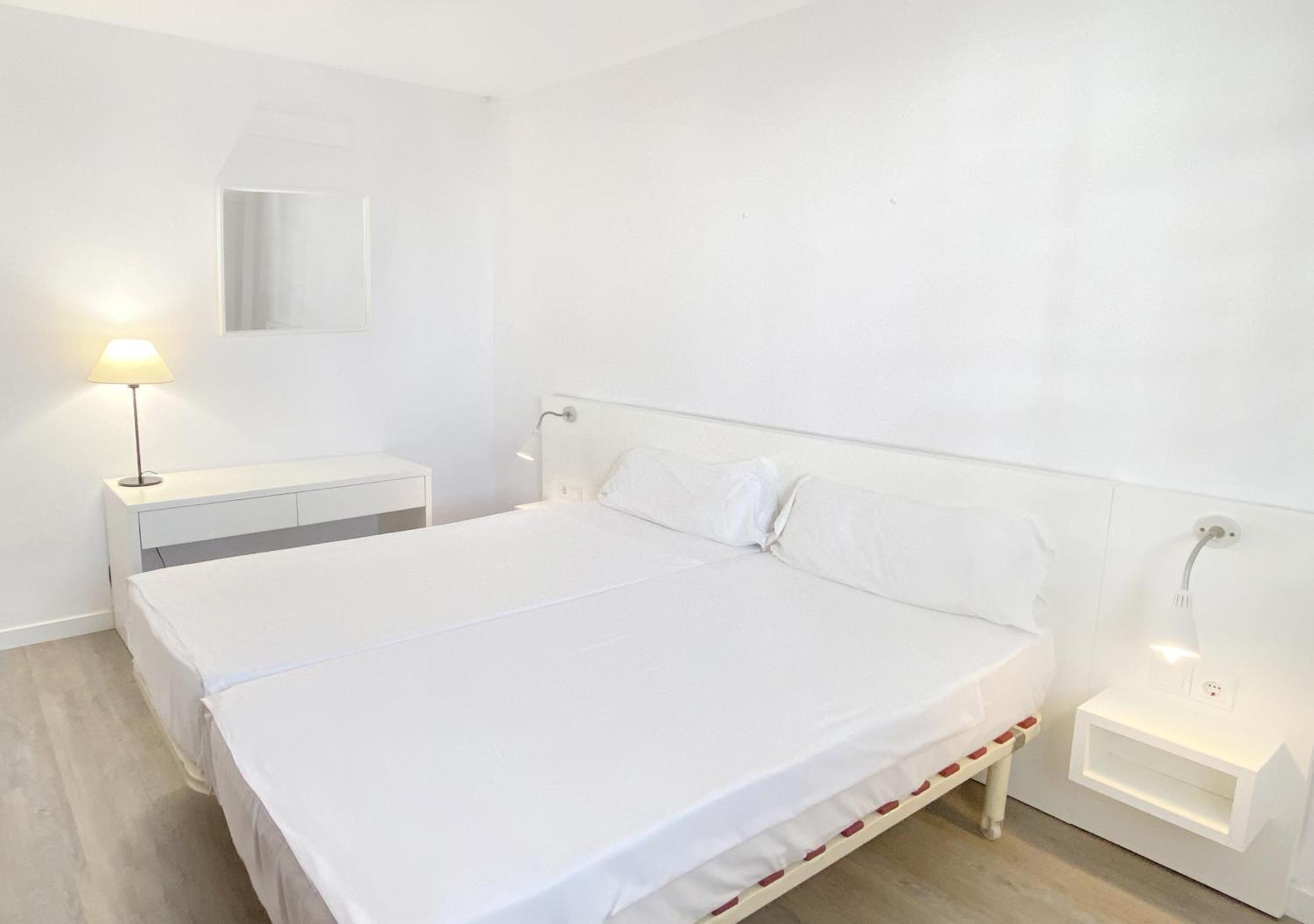 Apartamentos Morito Beach Cala Millor  Bagian luar foto