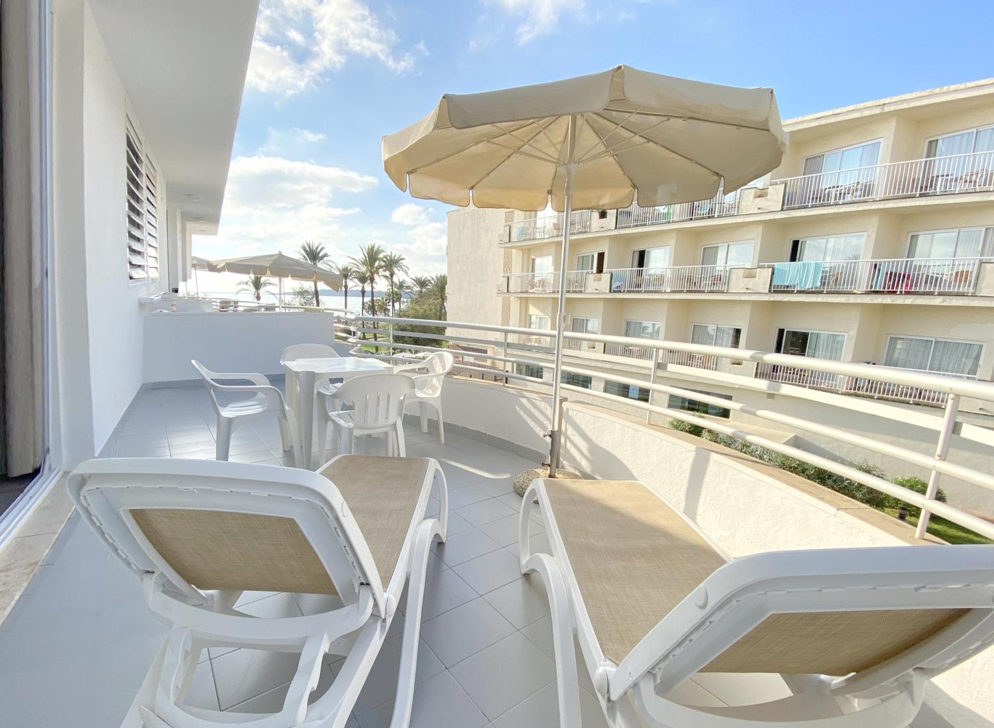Apartamentos Morito Beach Cala Millor  Bagian luar foto
